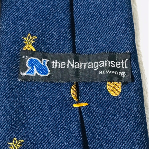 Vintage  Preppy Pineapple Tie - Picture 7 of 7